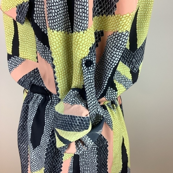 BAR III COLOURFUL PRINT BUTTON SHIRT DRESS - Picture 5 of 8